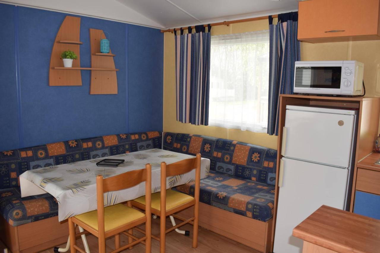 Camping Du Creulet Crouay Экстерьер фото
